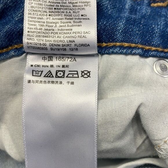 𝅺OLD Navy woman’s blue jean denim skirt - Picture 11 of 11